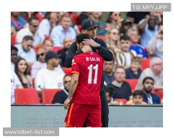 足总杯惊天逆转里昂狂胜利物浦引爆全场激情瞬间集锦