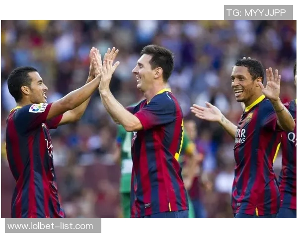 西甲大战巴萨狂胜曼联五球神扑瞬间点燃全场激情解析